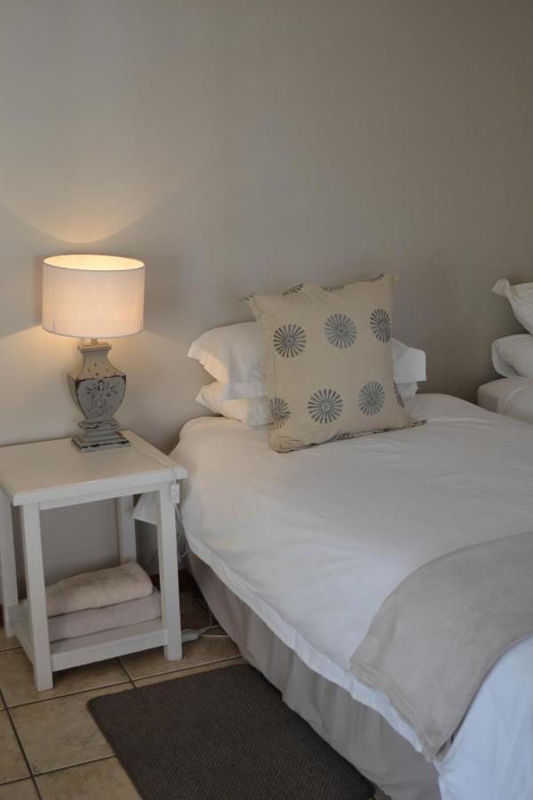 By The Way Guesthouse Clarens Exterior foto